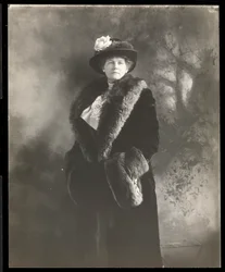 Retrato de Miss Gresham (impressão de gelatina de prata)
